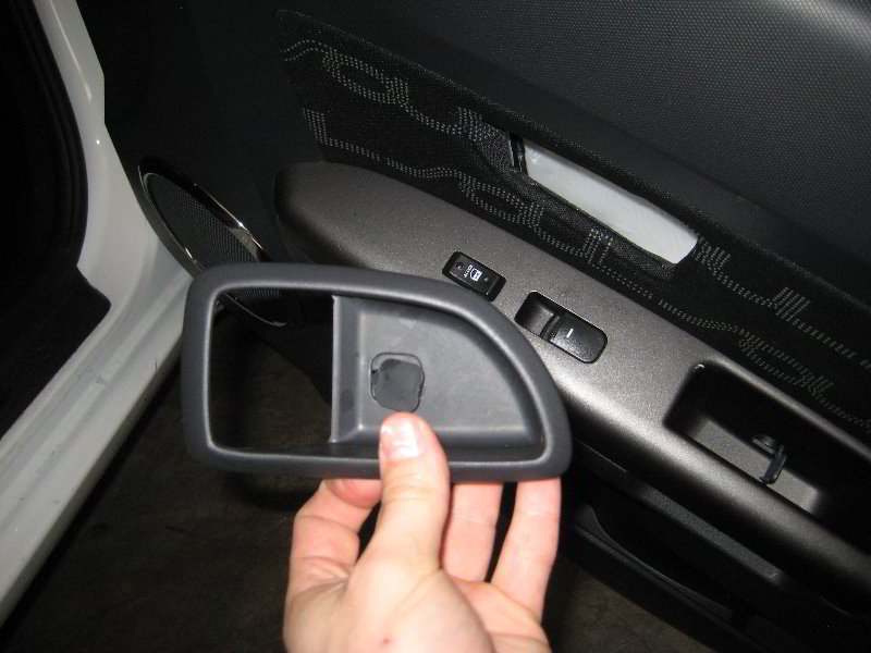 Kia-Soul-Interior-Door-Panel-Removal-Guide-025