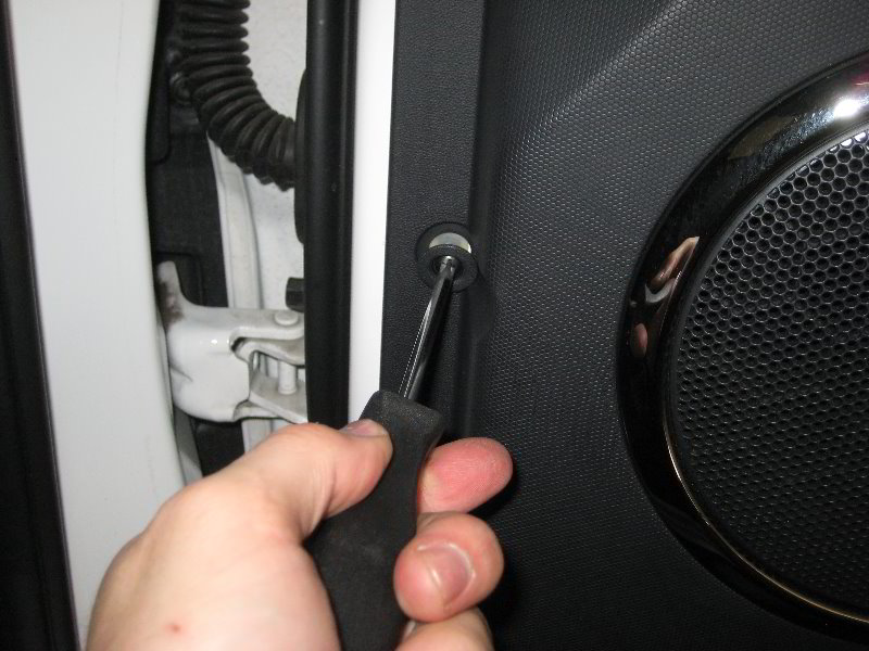 Kia-Soul-Interior-Door-Panel-Removal-Guide-042