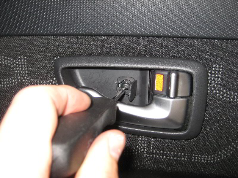 Kia-Soul-Interior-Door-Panel-Removal-Guide-044