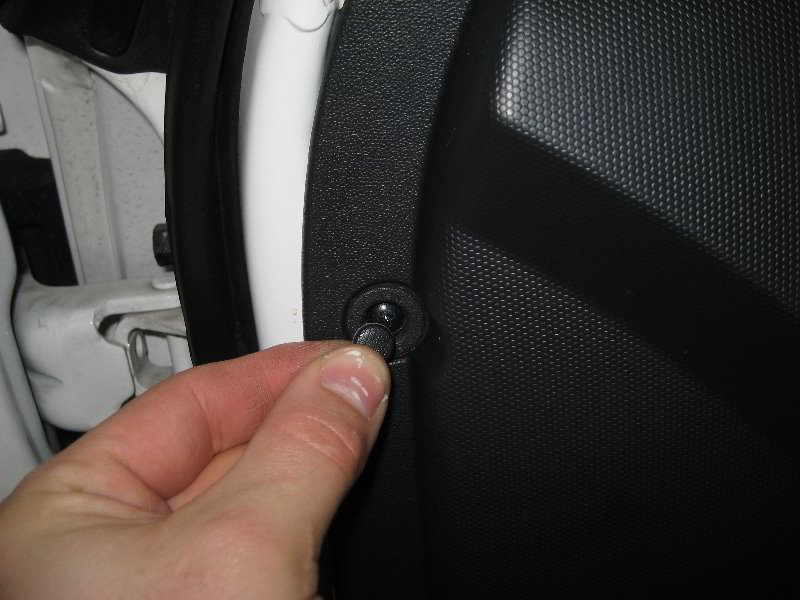 Kia-Soul-Interior-Door-Panel-Removal-Guide-048