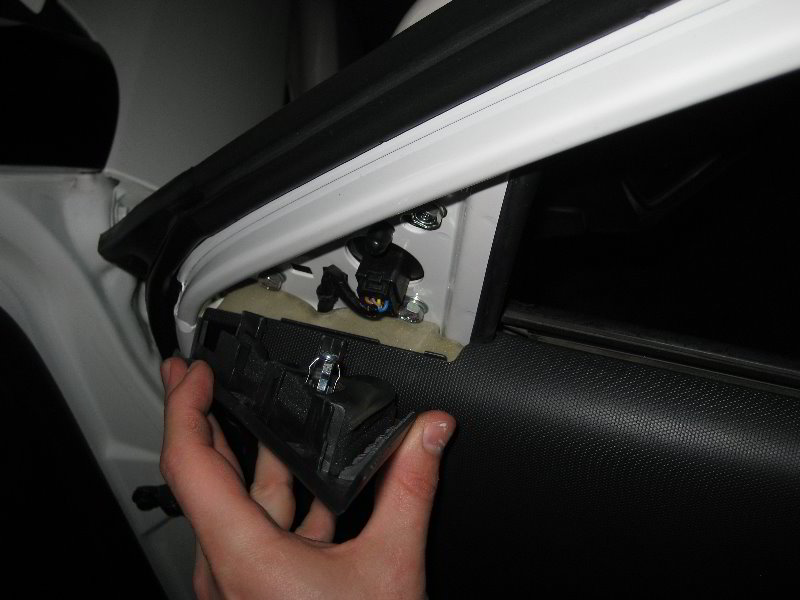 Kia-Soul-Interior-Door-Panel-Removal-Guide-049