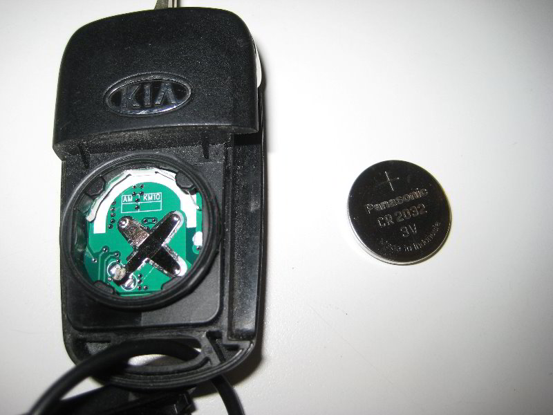 Kia-Soul-Key-Fob-Battery-Replacement-Guide-007