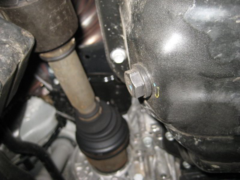 Kia-Soul-Nu-2L-I4-Engine-Oil-Change-Guide-006