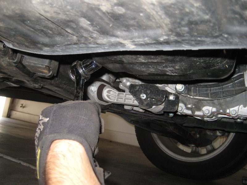 Kia-Soul-Nu-2L-I4-Engine-Oil-Change-Guide-010