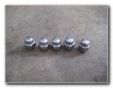 Kia-Soul-Rear-Disc-Brake-Pads-Replacement-Guide-005