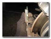 Kia-Soul-Rear-Disc-Brake-Pads-Replacement-Guide-014