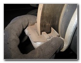 Kia-Soul-Rear-Disc-Brake-Pads-Replacement-Guide-015