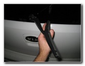 Kia-Soul-Rear-Window-Wiper-Blade-Replacement-Guide-007