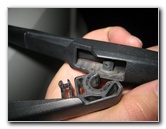 Kia-Soul-Rear-Window-Wiper-Blade-Replacement-Guide-012