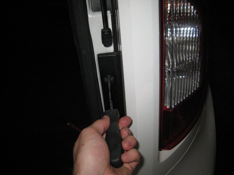 Kia-Soul-Tail-Light-Bulbs-Replacement-Guide-037