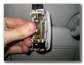 Kia-Soul-Vanity-Mirror-Light-Bulb-Replacement-Guide-007