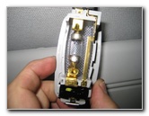 Kia-Soul-Vanity-Mirror-Light-Bulb-Replacement-Guide-008