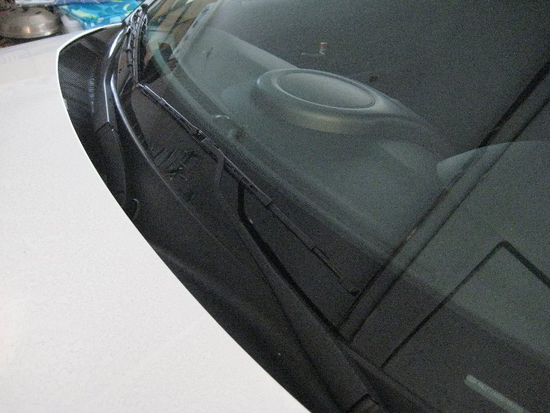 KiaSoulWindshieldWiperBladesReplacementGuide015