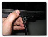 Kia-Soul-Windshield-Wiper-Blades-Replacement-Guide-007