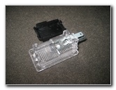 Kia-Sportage-Cargo-Area-Light-Bulb-Replacement-Guide-008