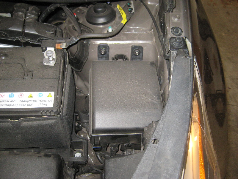 Kia-Sportage-Electrical-Fuse-Replacement-Guide-001