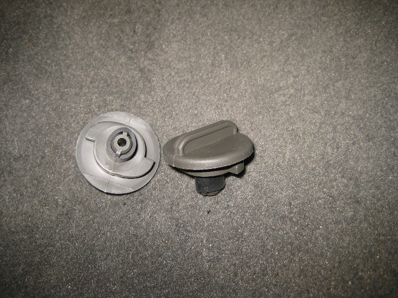 KiaSportageCabinAirFilterReplacementGuide009