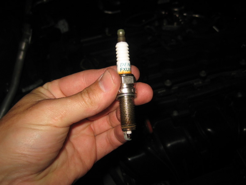Kia-Sportage-Theta-II-Engine-Spark-Plugs-Replacement-Guide-016