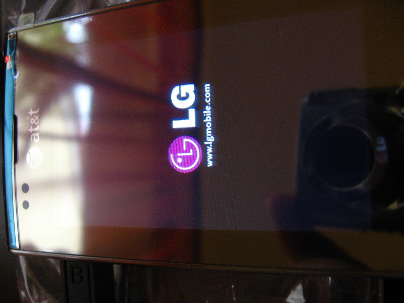 LG-Incite-CT810-Smart-Phone-Review-015