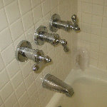 Leaking Shower & Tub Faucet Valve Stem Replacement Guide