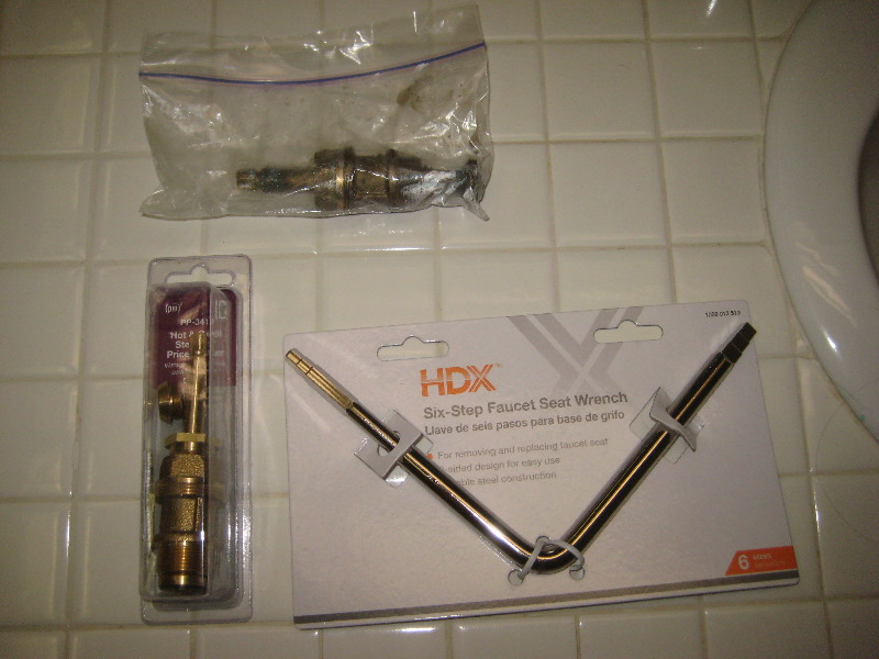 LeakingShowerTubFaucetValveStemReplacementGuide029