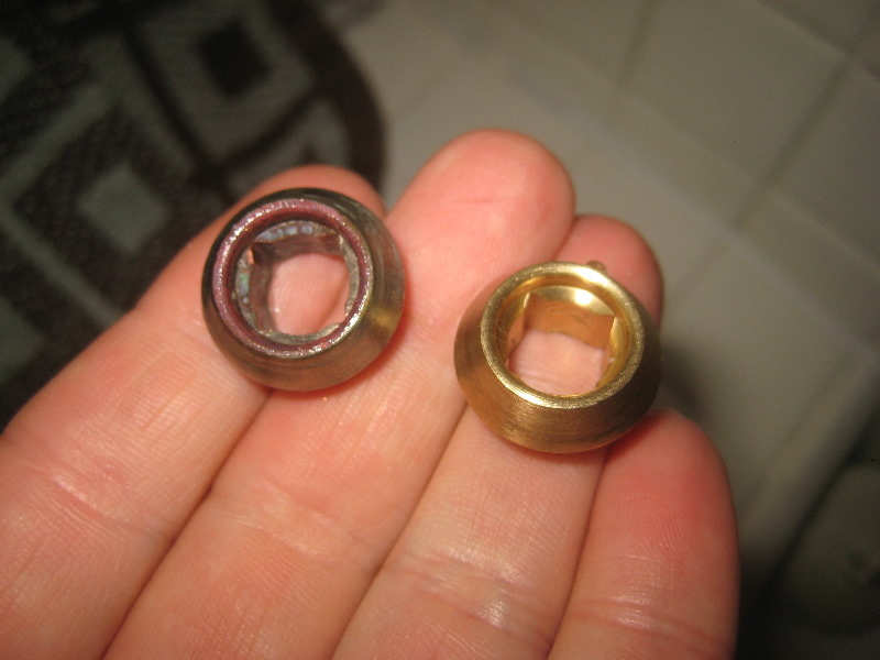 LeakingShowerTubFaucetValveStemReplacementGuide034