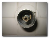 Leaking-Shower-Tub-Faucet-Valve-Stem-Replacement-Guide-018