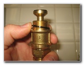 Leaking-Shower-Tub-Faucet-Valve-Stem-Replacement-Guide-036