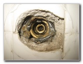 Leaking-Shower-Tub-Faucet-Valve-Stem-Replacement-Guide-039