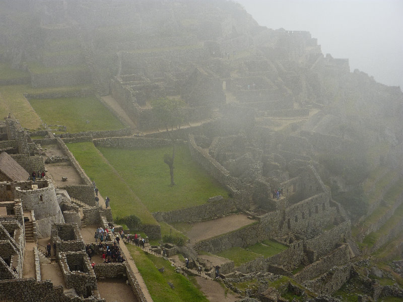 Machu-Picchu-Inca-Trail-Peru-South-America-002