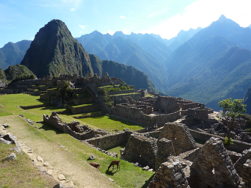 Machu-Picchu-Inca-Trail-Peru-South-America-074