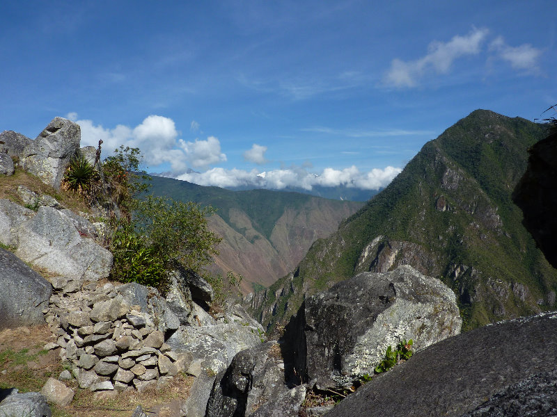 Machu-Picchu-Inca-Trail-Peru-South-America-082