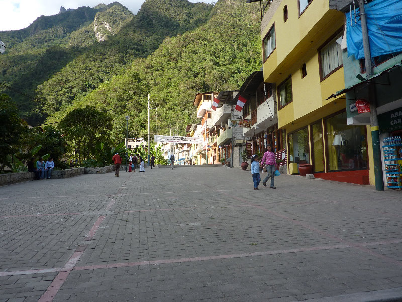 Machu-Picchu-Inca-Trail-Peru-South-America-182