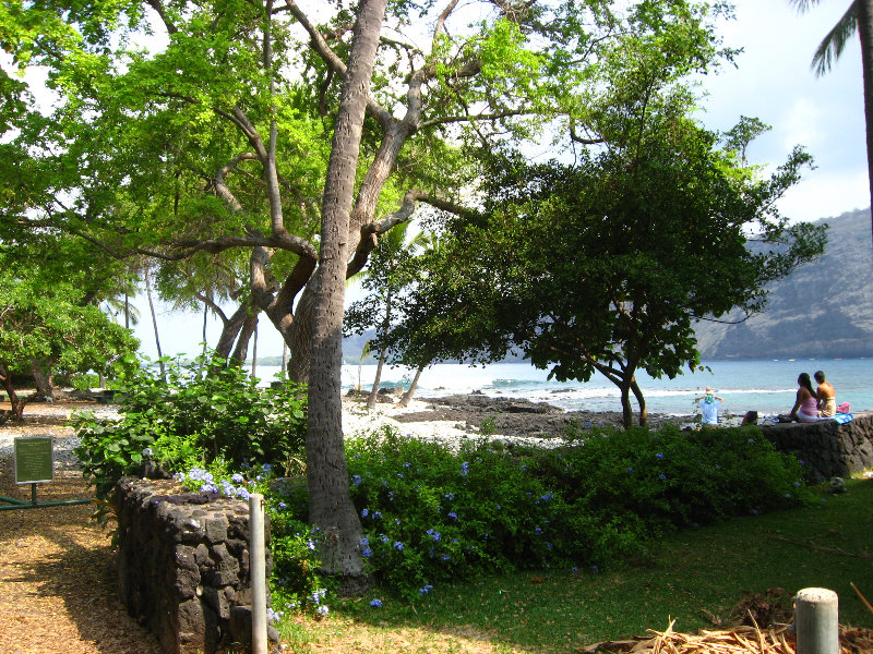 Manini-Beach-Napoopoo-Park-Captain-Cook-Big-Island-Hawaii-005