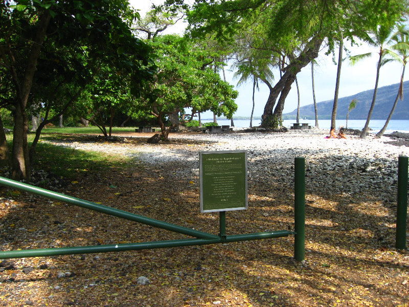 Manini-Beach-Napoopoo-Park-Captain-Cook-Big-Island-Hawaii-007