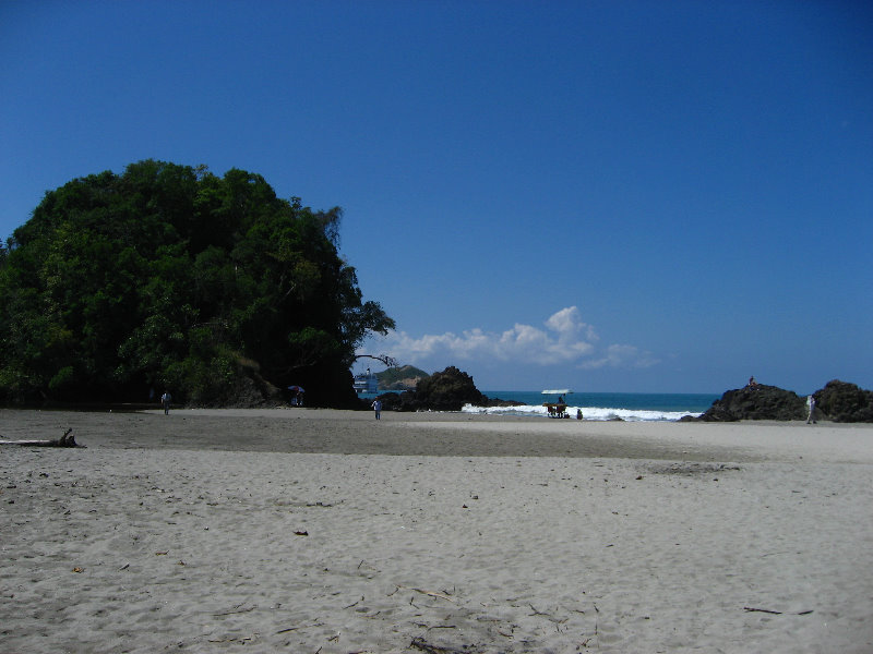 Manuel-Antonio-National-Park-Costa-Rica-006