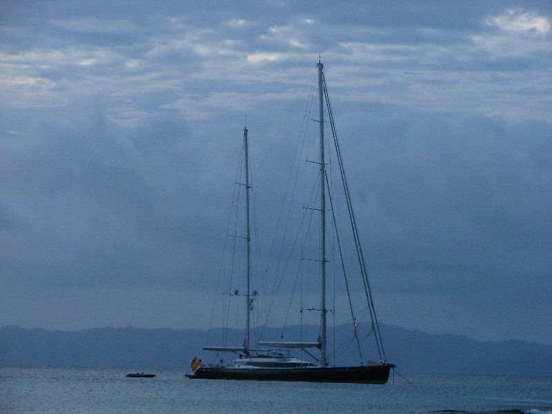 Maravu-Resort-Beverlys-Campground-Beach-Taveuni-Fiji-007