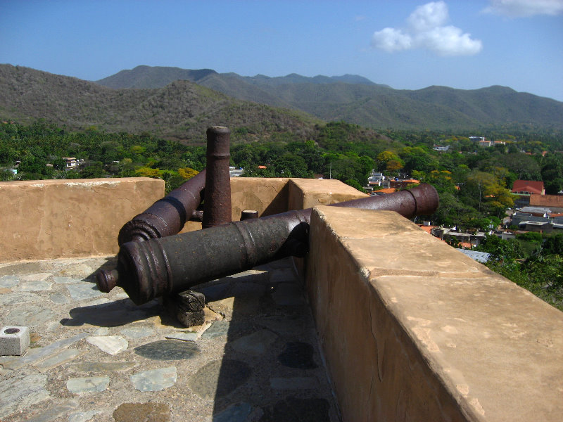 Castillo-De-Santa-Rosa-Asuncion