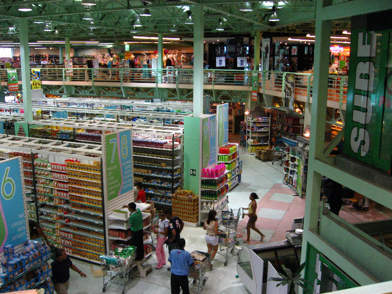 Rattan-Hypermarket-Porlamar