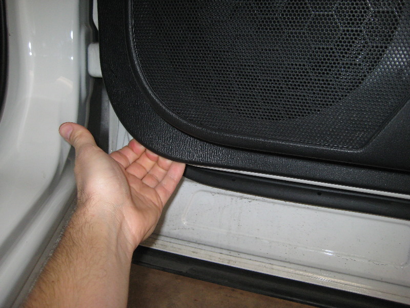 Mazda-CX-5-Interior-Door-Panel-Removal-Guide-014