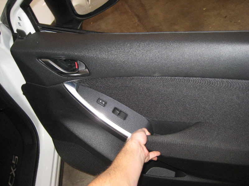 Mazda-CX-5-Interior-Door-Panel-Removal-Guide-016