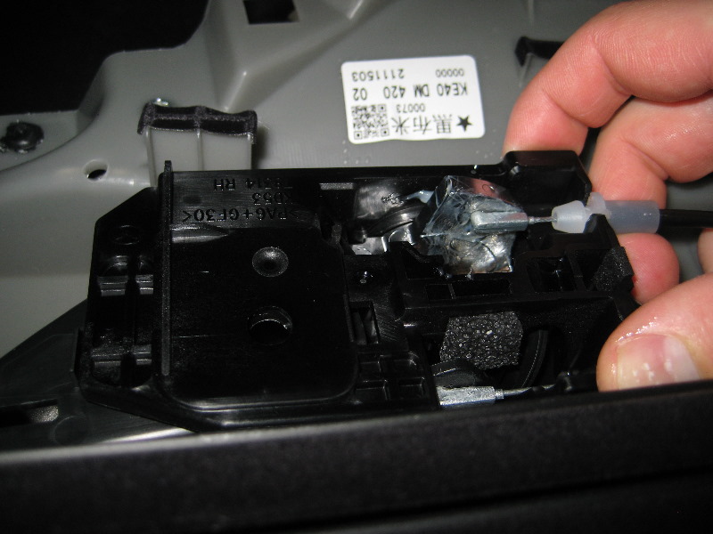 Mazda-CX-5-Interior-Door-Panel-Removal-Guide-022