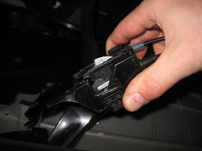 Mazda-CX-5-Interior-Door-Panel-Removal-Guide-023