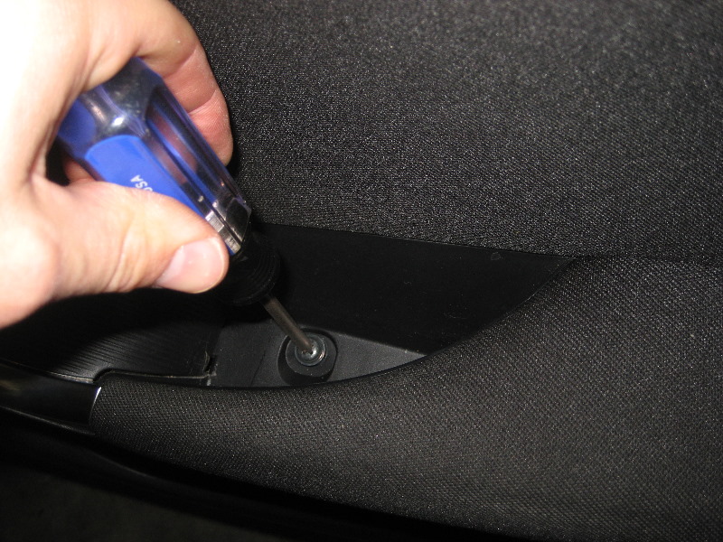 Mazda-CX-5-Interior-Door-Panel-Removal-Guide-048