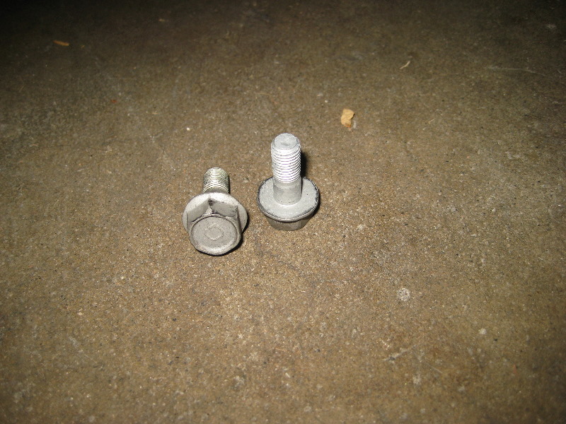 Mazda-CX-5-Rear-Disc-Brake-Pads-Replacement-Guide-012