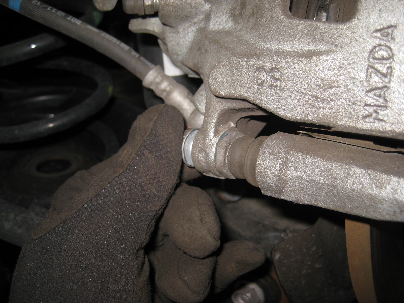 Mazda-CX-5-Rear-Disc-Brake-Pads-Replacement-Guide-029