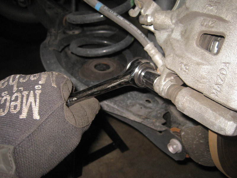 Mazda-CX-5-Rear-Disc-Brake-Pads-Replacement-Guide-032