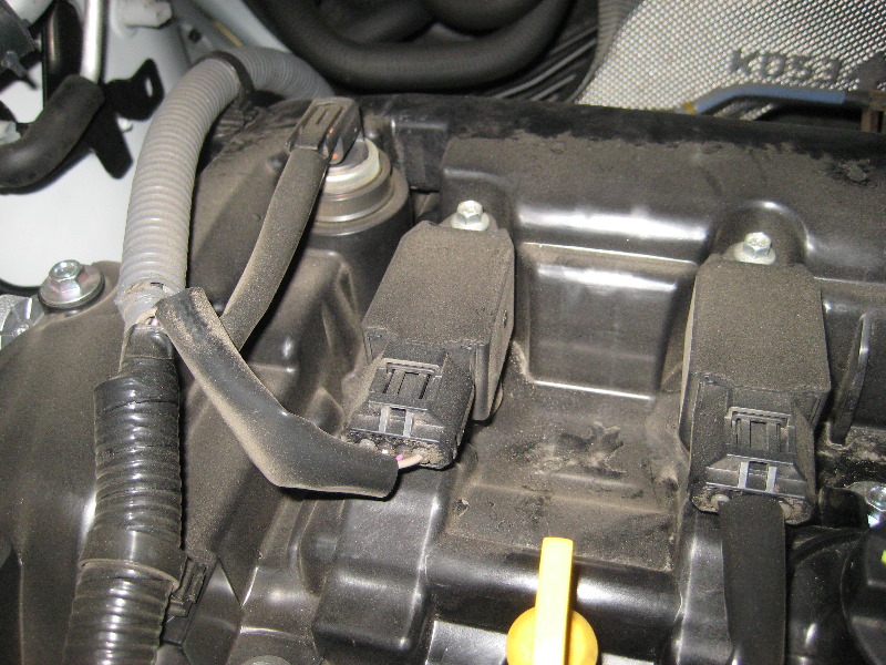 Mazda-CX-5-SkyActiv-G-Engine-Spark-Plugs-Replacement-Guide-005