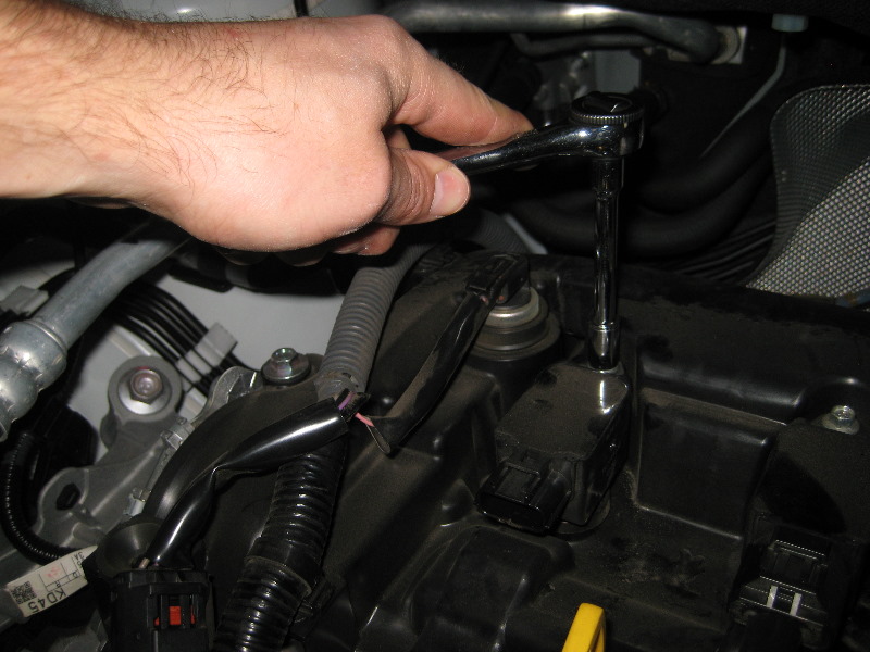 Mazda-CX-5-SkyActiv-G-Engine-Spark-Plugs-Replacement-Guide-024