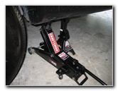 Mazda-CX-9-Front-Brake-Pads-Replacement-Guide-005